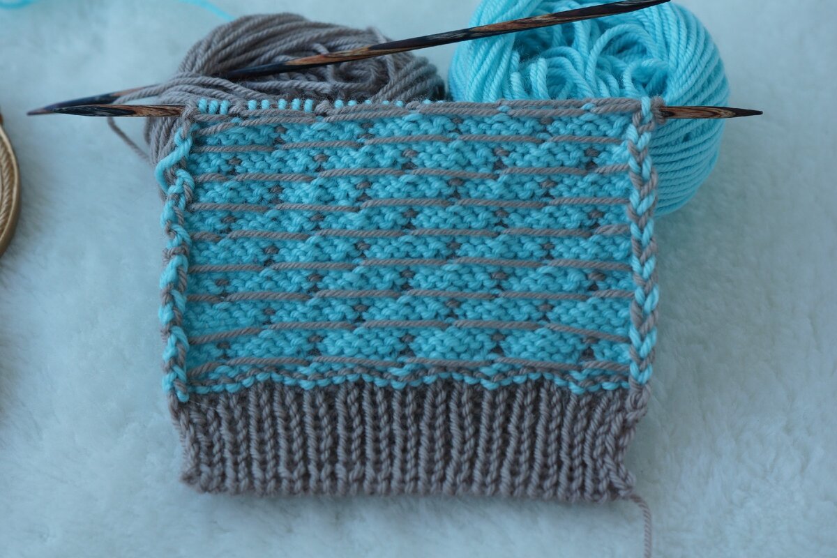 Изнаночная сторона полотна.