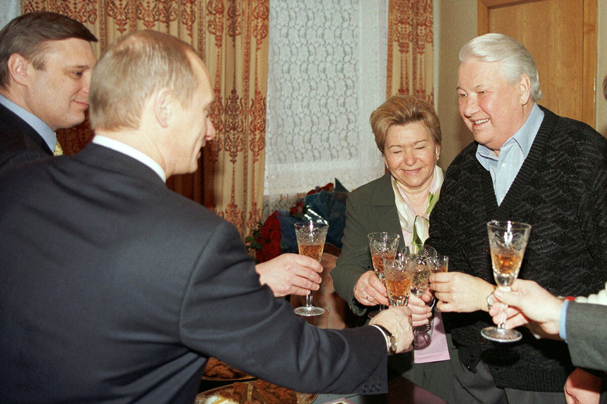 Такая теплая компания.