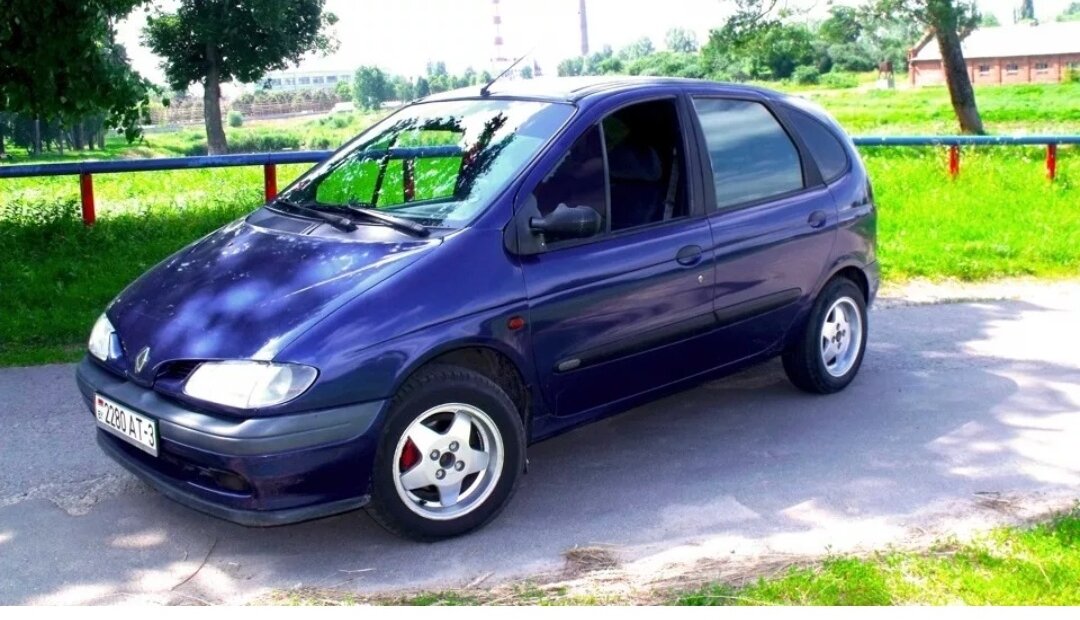 Купить рено меган сценик бензин. Renault Megane Scenic 1. Рено Меган Сценик 1999. Рено Сценик 1 поколения. Renault Scenic 1.6 МТ, 2003.