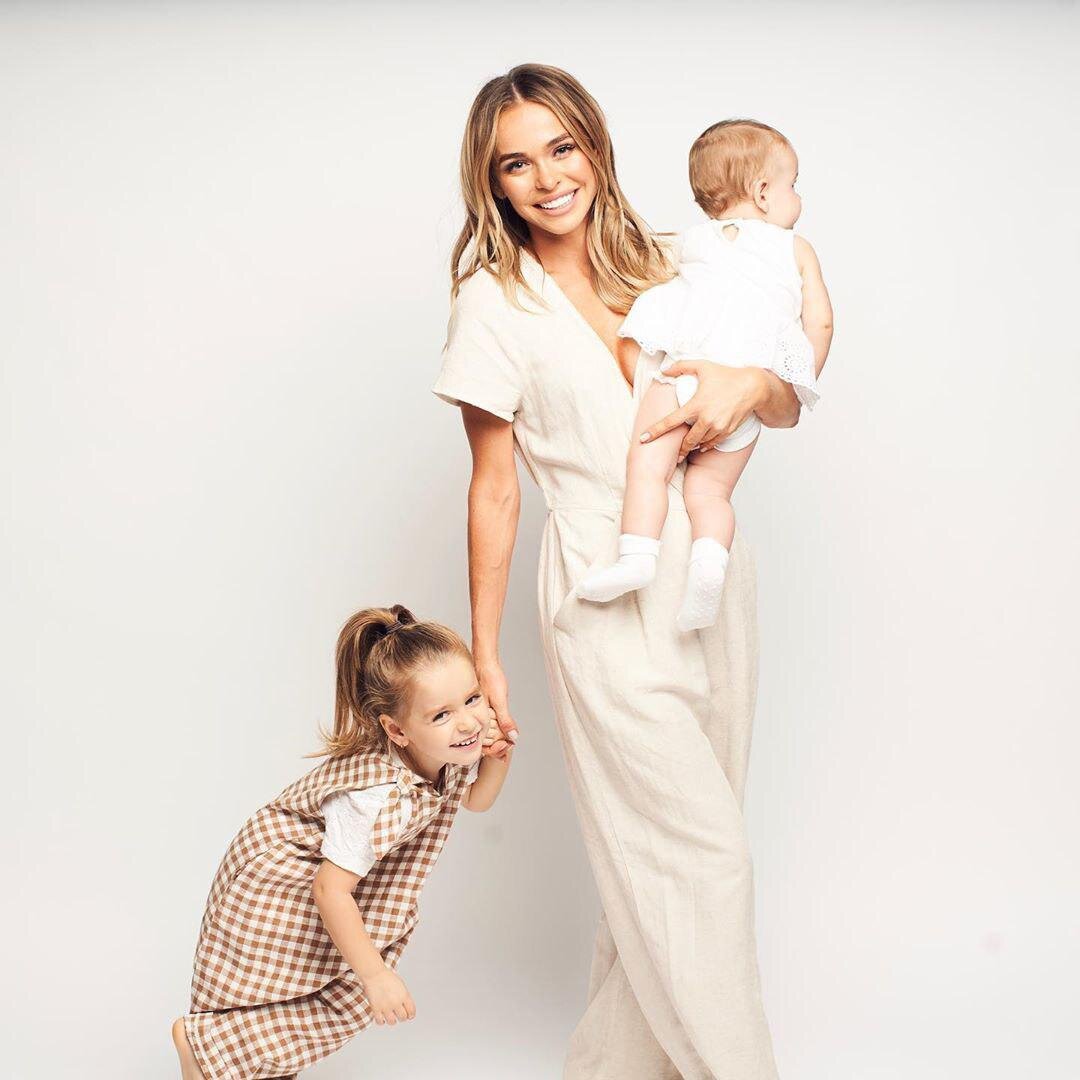 Анна Хилькевич с дочерьми: Арианной и Марией