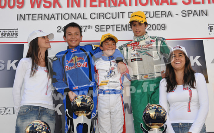 Алекс Элбон, Ник Де Вриз, Карлос Сайнс