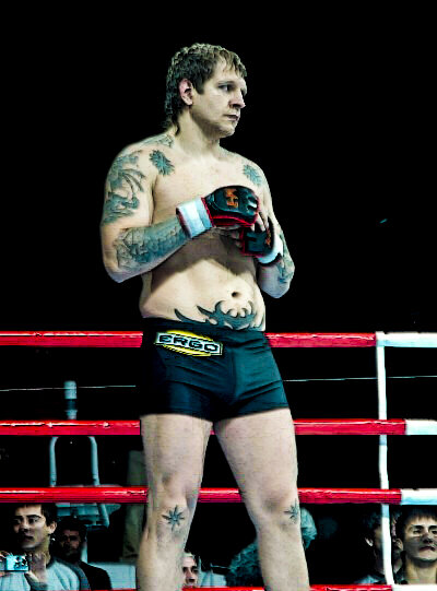 Молодой Александр Емельяненко