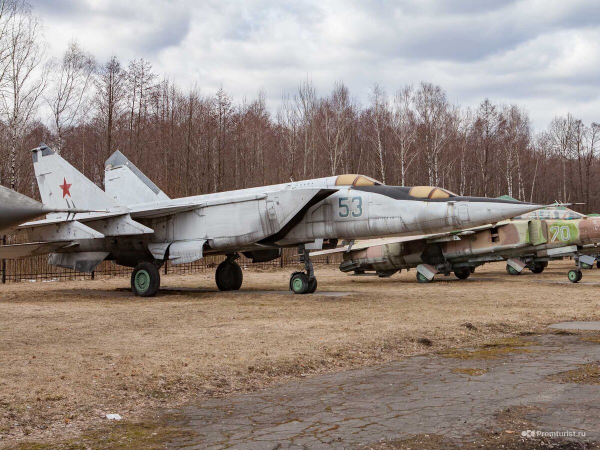 Саваслейка кулебаки. Музей авиации ПВО Саваслейка. Су-27 Саваслейка. Музее авиации ПВО авиабаза Саваслейка. Миг 31 Саваслейка.