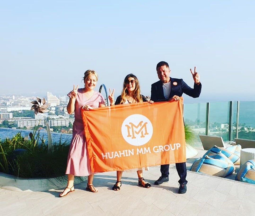 с ведущей Жанной Бадоевой в скай-баре Vana Nava