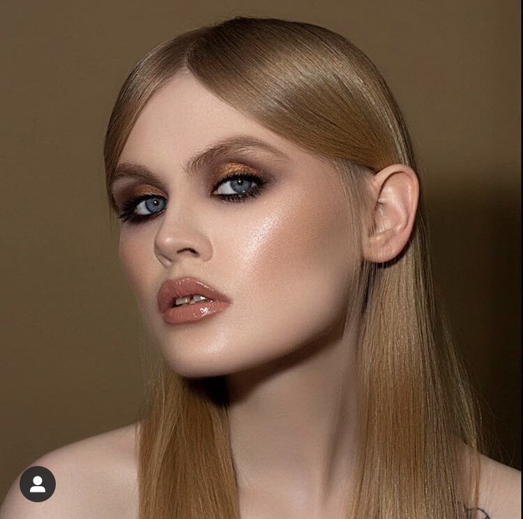 makeup: @polina_mechkovskaya hairdresser: @eterya photographer: @lubov_ortega model: @kira_kitty