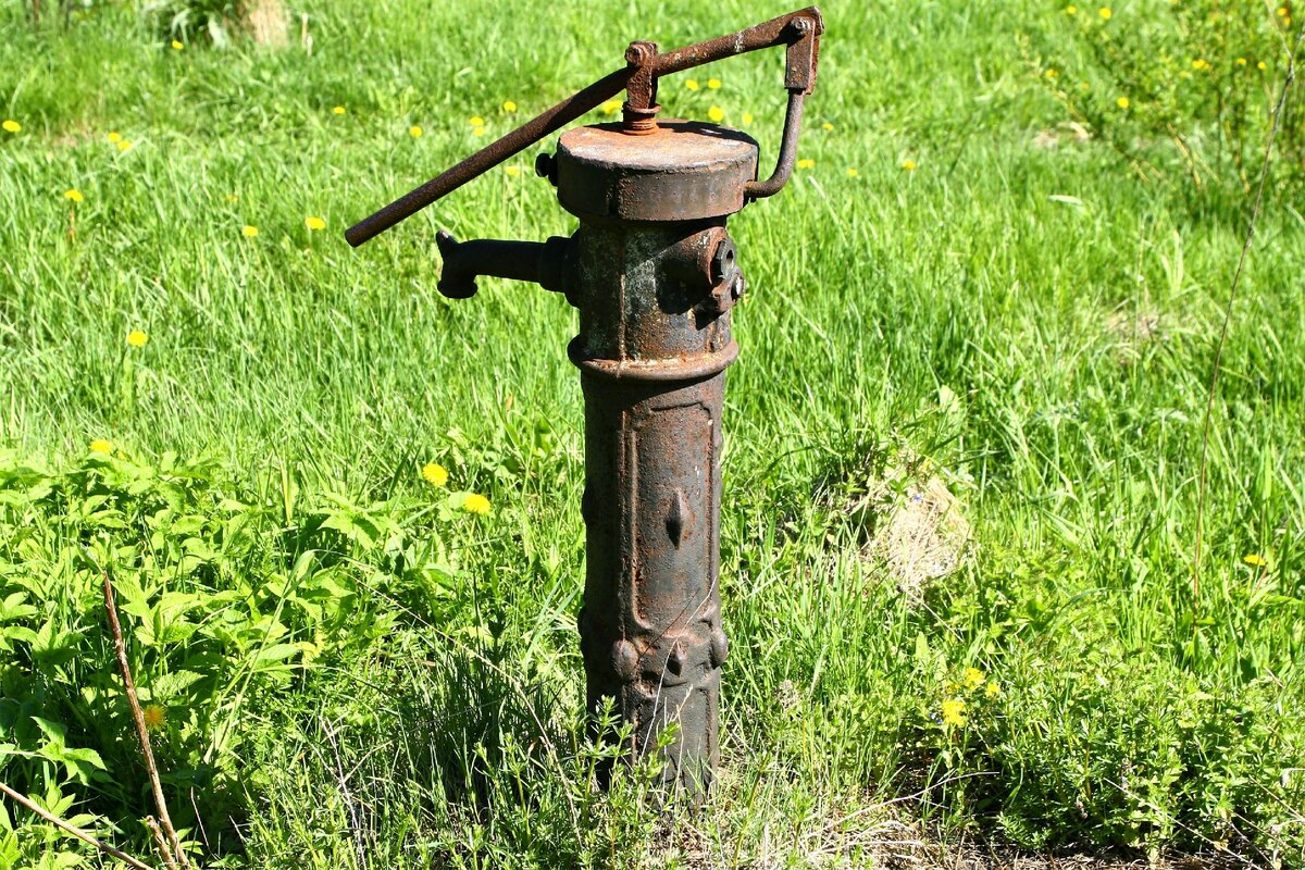 Рисунок колонка для воды