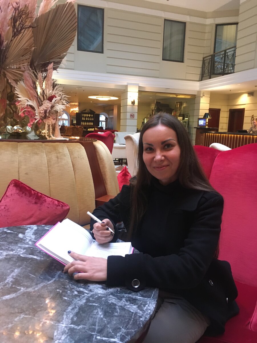 Проснись пожалуйста, стабильность-старость!
Получать остаточный доход
Создать команду
Ты руководитель, ты директор
Быть свободным от места и времени
Работать из любой точки мира
Быть полезным людям
Путешествовать
Покупать себе дорогие подарки, бредовые вещи, жить изобильно
Исполнять свои мечты
Быть здоровым
Быть успешным
Заниматься любимым делом
Быть ответственным за свою жизнь
Кайфовать и быть счастливым
Создать свою жизнь мечты
Быть радостным и счастливым
Помогать другим добиться успеха
Это для меня цели!
Что ты сделал для себя? я часто задавала себе это вопрос!
Ты живешь стабильно и боишься за будущее?  
значит ты спишь и двигаешься в сторону регресса, дальше старость и смерть, все! ты ничего не сделал, для себя, ты жил в страхе, «подстилал себе соломку» ты не шел в страх и неизвестность, ты прожил жизнь и все, привет! Мне очень страшно идти в новое, не известное, оставить работу, писать людям, знакомиться, идти на встречи, слышать отказы, но я иду в страх, там где развитие, там где страсть, драйв, я живу, я не буду существовать! Дорогу осилит идущий- китайская народная мудрость.Я знаю чего я хочу и это будет! Я лидер, моей силы хватит на всех и да же больше, самые успешные люди начинали с 0, слышали миллион раз отказ,ошибались, теряли, падали, но всегда вставали и шли дальше к цели, потому, что знали, успех есть и он будет, главное идти, пробовать снова и снова, игнорируя мнение других, важна только моя жизнь! Я верю в себя, я знаю, что буду успешна и с первого миллиона куплю себе мечту детства, собаку, кокер спаниель золотистого цвета!
Все мечты мои исполняются, переезд в Питер, стать тренером, стать координатором, выйти замуж, завести кроликов и еще много всего, все в твоих руках, за свою жизнь ты несешь ответственность САМ! Дерзайте, идите со мной, вместе мы сила, вместе мы сможем еще больше, мы сможем все! 
