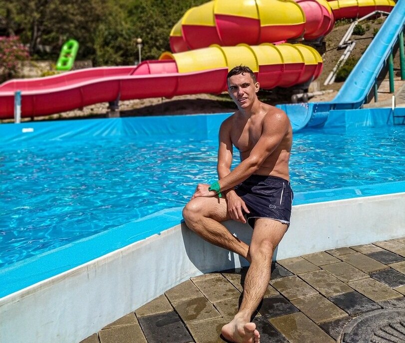 Начало лета. В аквапарке :)
