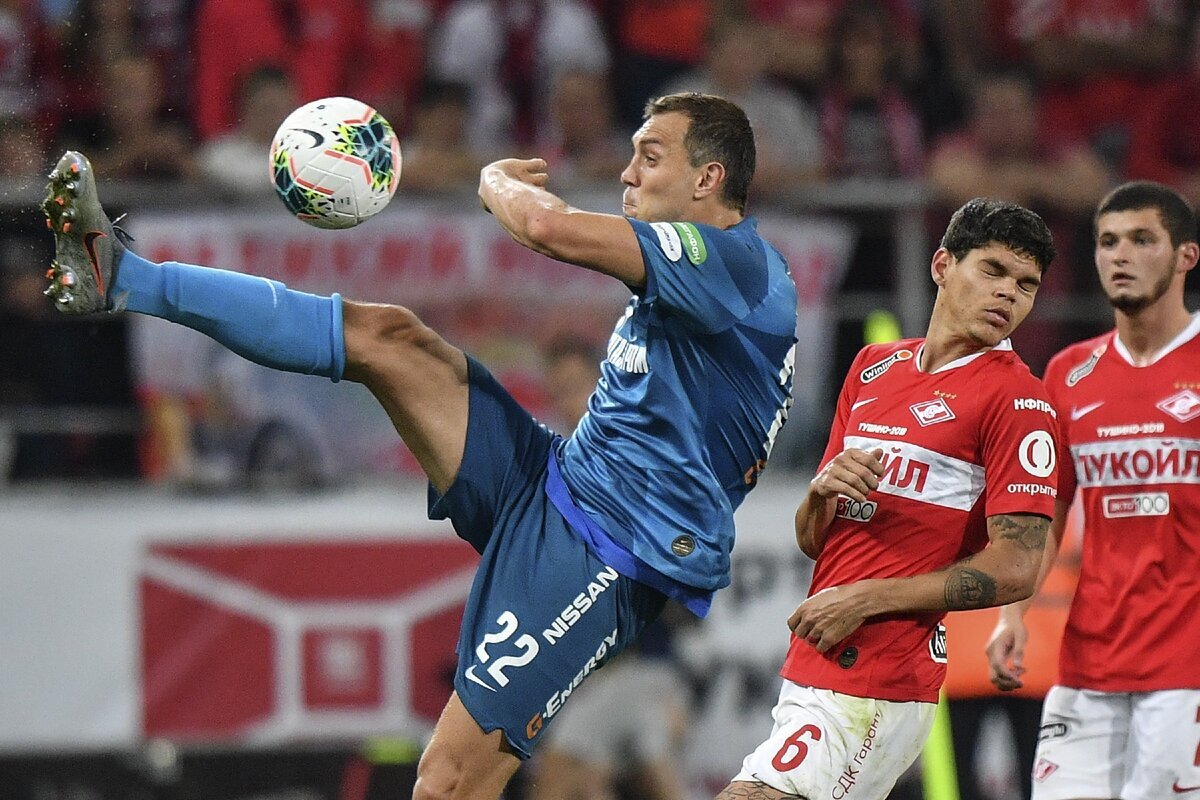 Артем Дзюба