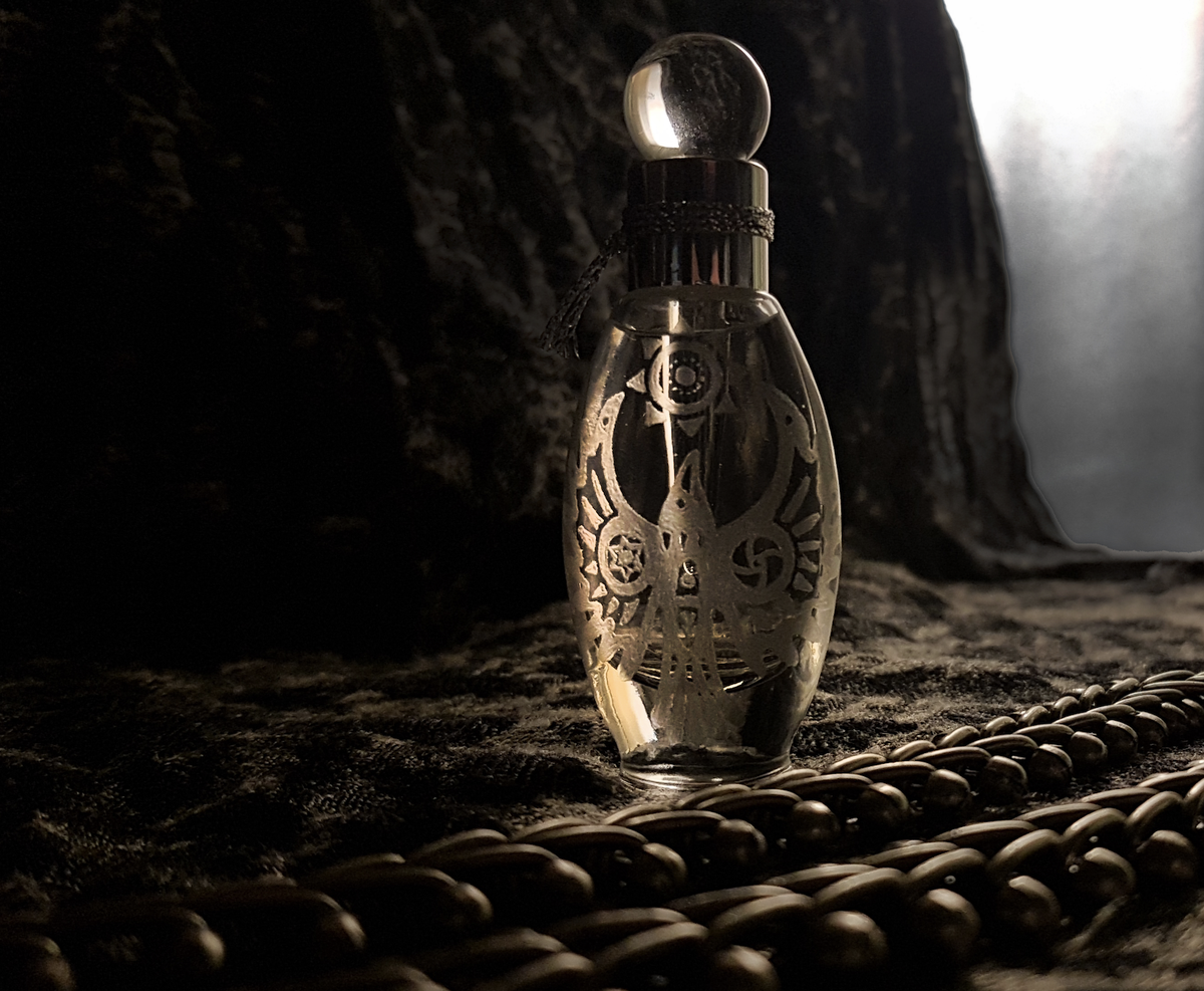 Так выглядит флакон. Взято из Яндекс картинки