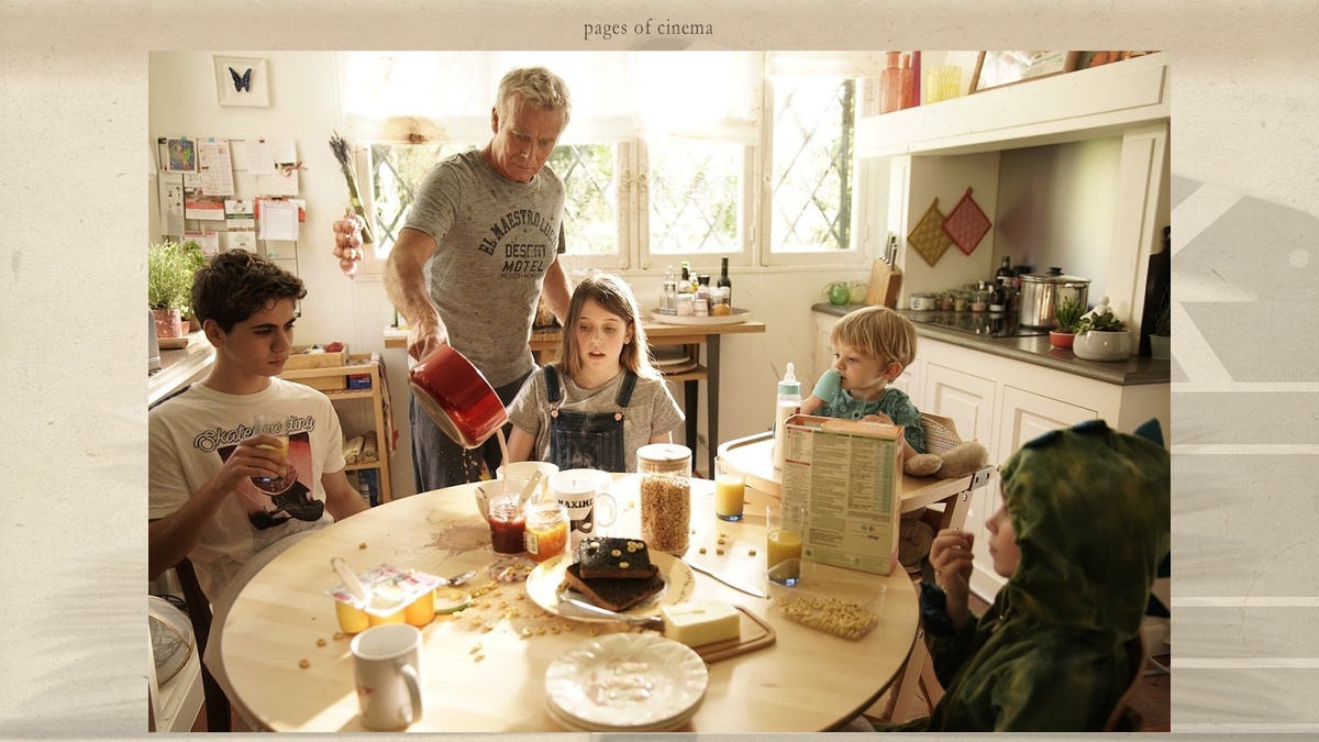 кино, кадр из фильма "Не все дома"