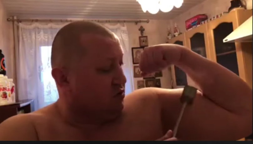 Как он вообще до этого додумался ?