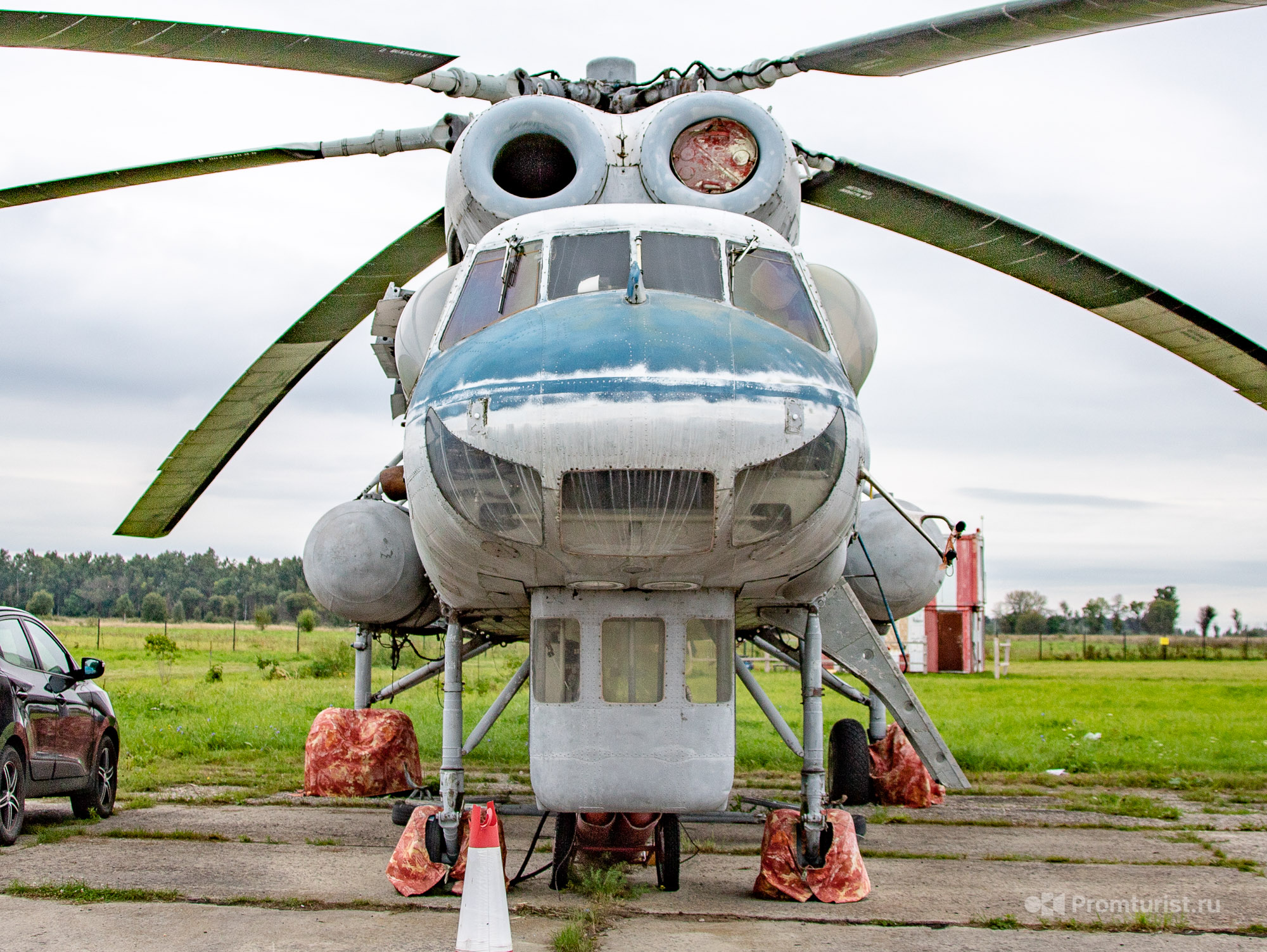 Вертолёт-кран Ми-10K. Показываю, какой он внутри. От кабины лётчиков и до хвостовой балки ???4