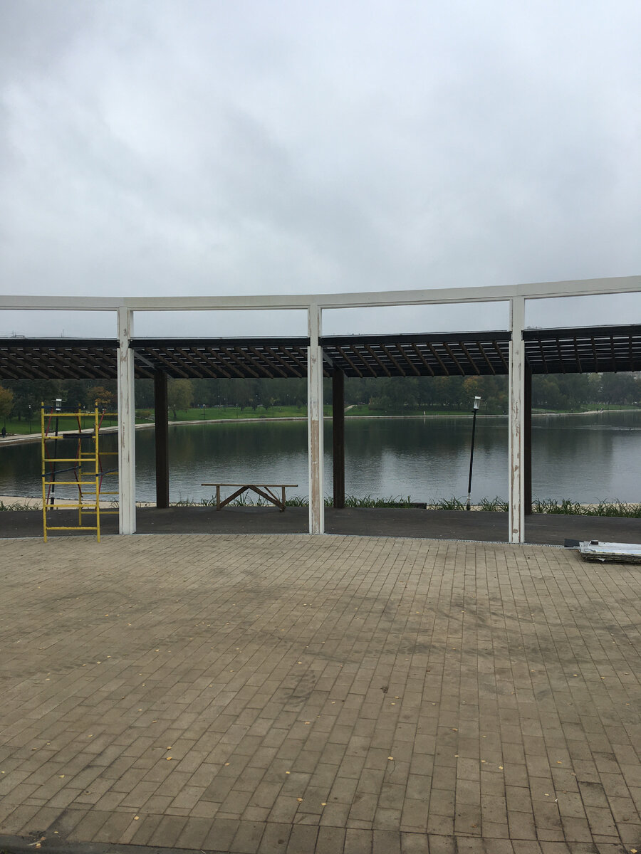 Какой-то навес