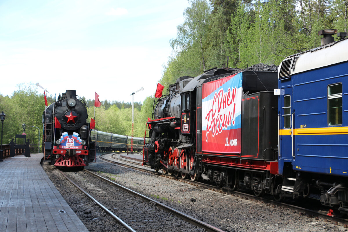 железных дорог 1520. совмещенная колея 1520/1435. щербинка ржд выставка. экспо 1520 ремонтный поезда. станция щербинка выставка.