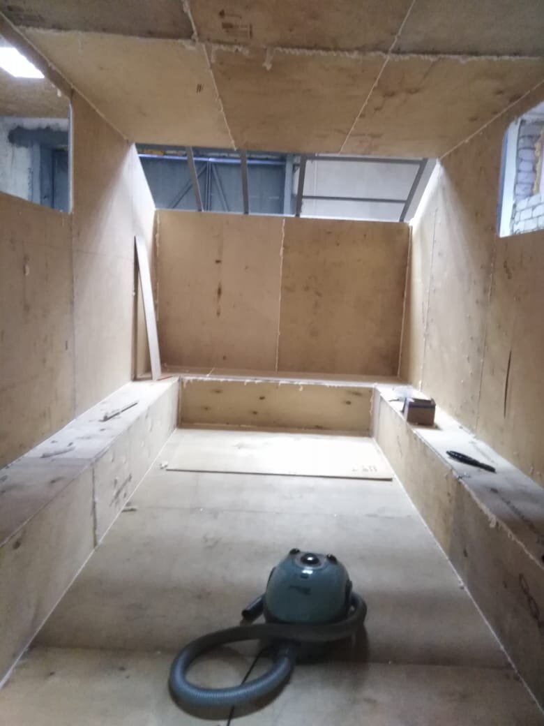 Результат на лицо. И поддерживать чистоту обязательно. Помощник обычный пылесос и веник.