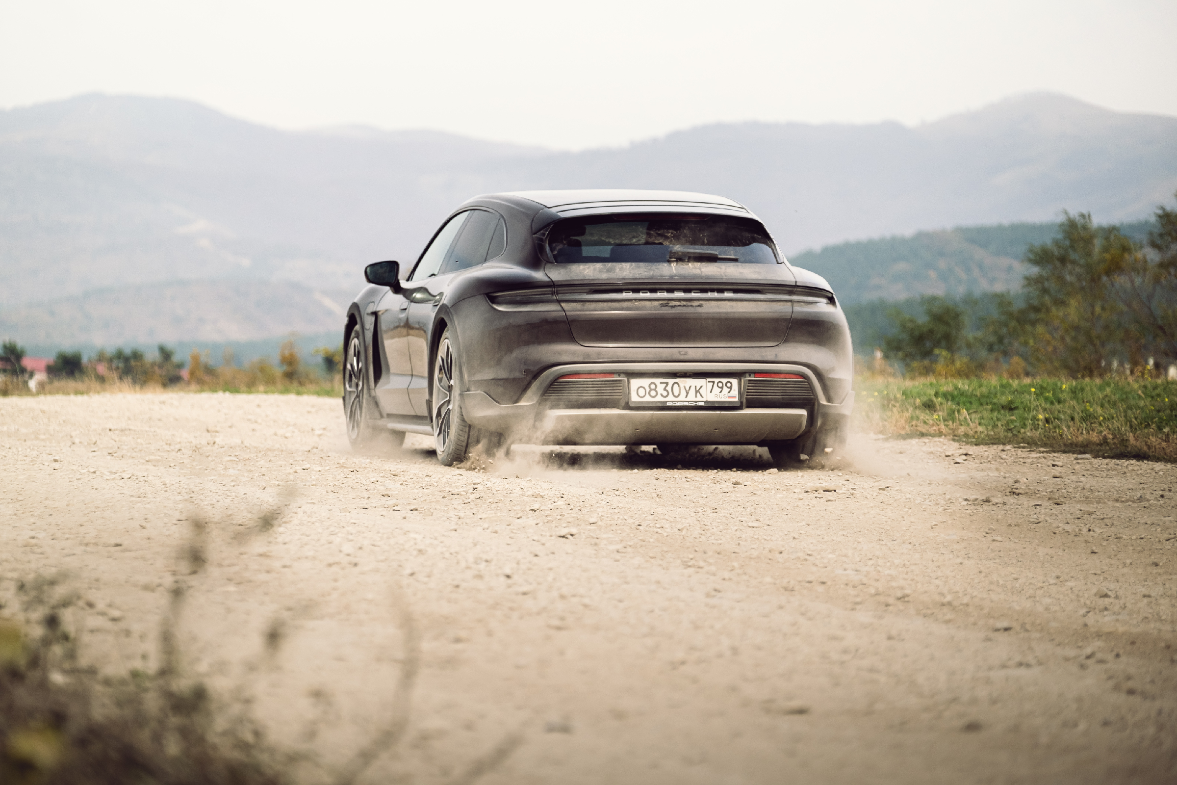 Погонял на Porsche Taycan Cross Turismo. 761 л.с. Это бомба! Электрическая ???13