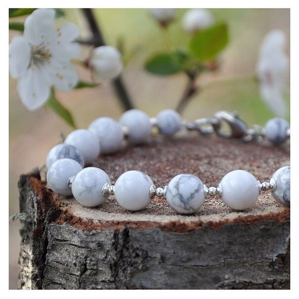 Чарующий камень кахолонг.