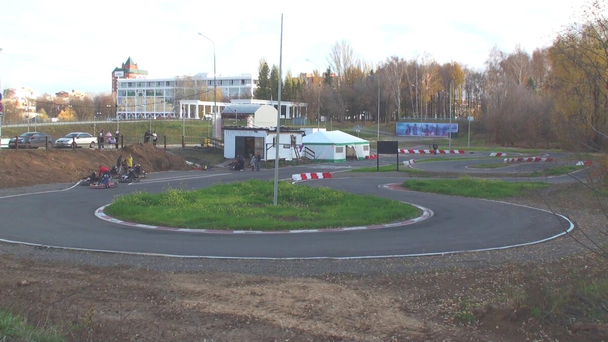 Картодром в парке Амазония