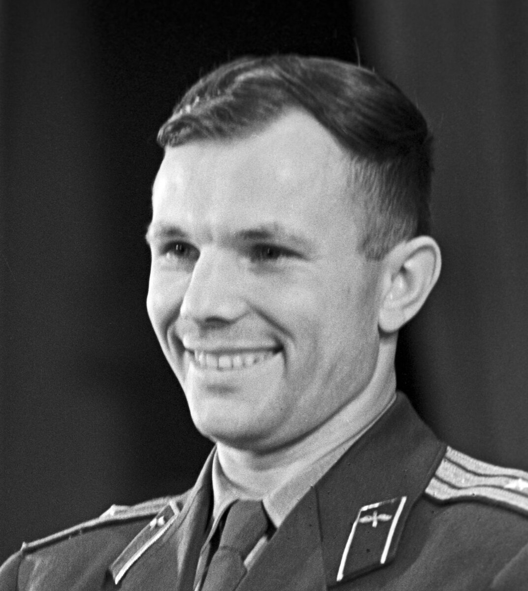 Юрий Алексеевич Гагарин. Улыбчивый советский парень покоривший Космос и всю Землю. Источник: Яндекс.Картинки