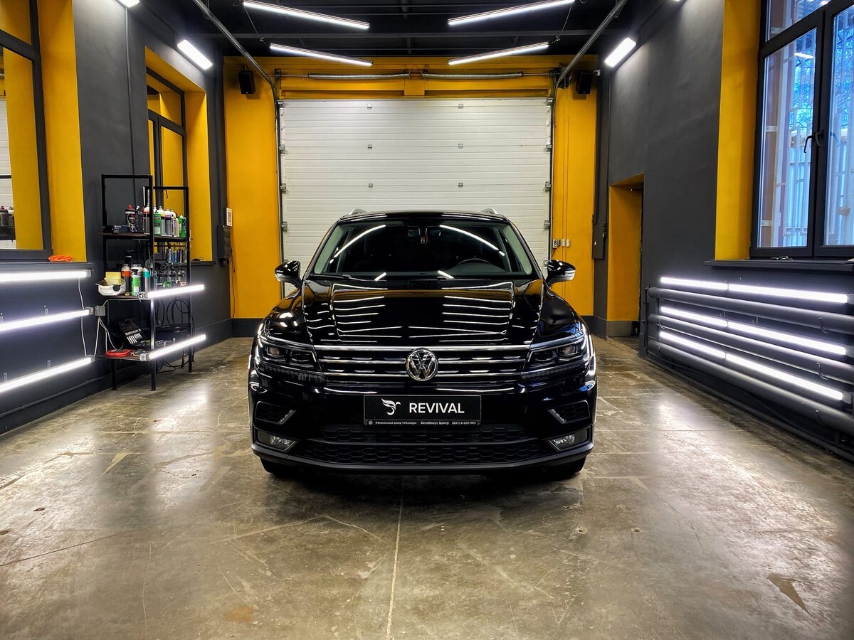 Подготовили к сезону очередной автомобиль
Было сделано:
Мойка и очистка кузова от битума и металлических вкраплений, Химчистка дисков и арок, химчистка салона ,Полировка кузова ,Нанесение керамики
Оклейка авто:
Капот
2 крыла
Фары
Полоса на крышу
Боковые стойки
Внутренние пороги
Зона под ручкам
Запись в Директ
Ватсап и Вайбер на связи.