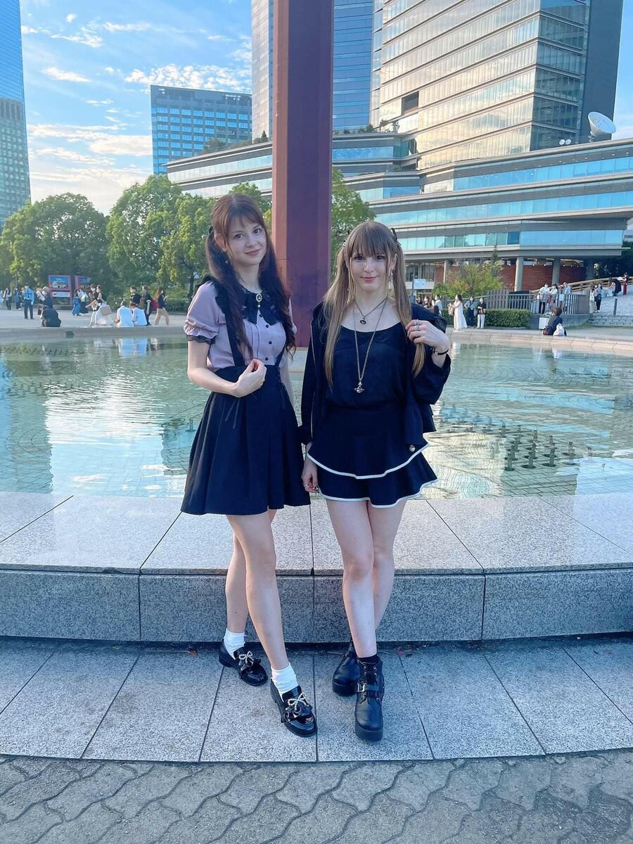 Слева - автор статьи, справа - Люба