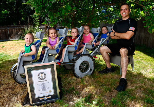 Чад Кемпел и его пятерняшки