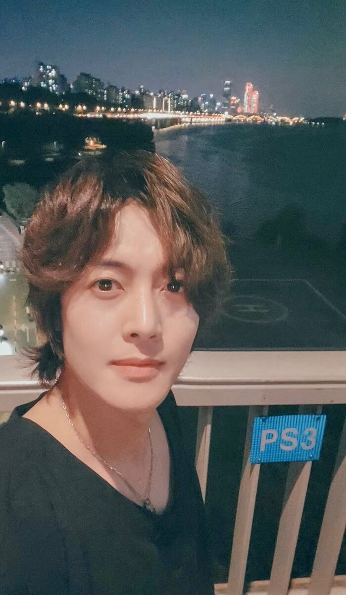 соц сети Ким Хен Джуна