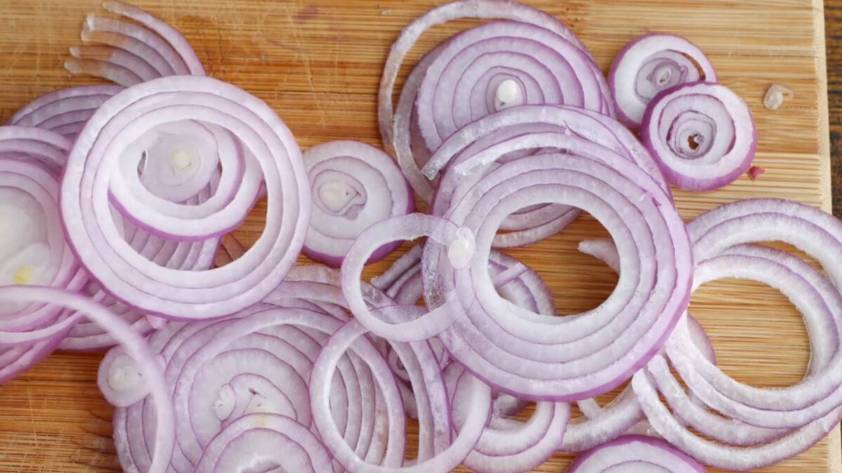 Как замариновать лук к шашлыку [6 вкусных рецептов] — быстрые маринады из лука