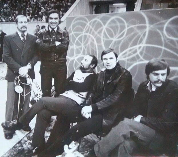    Борис Саксонов с операторами советского телевидения.из личного архива Бориса Саксонова