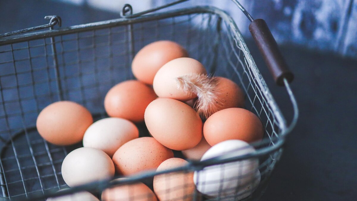    Опытные повара поделились секретом варки яиц без трещин: все очень просто© PxHere | pxhere.com