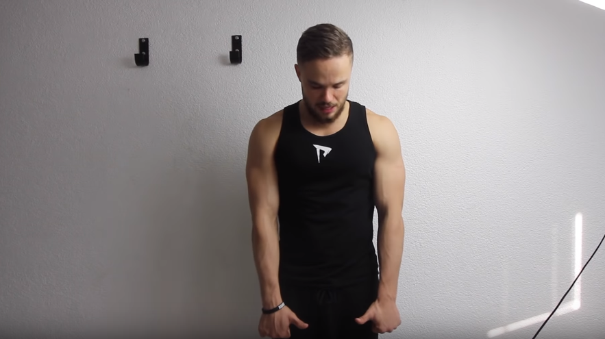 Пример круглых плеч