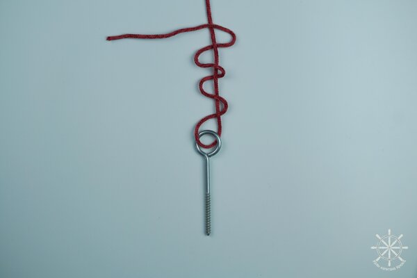 Как вязать узел клинч - шаг 3