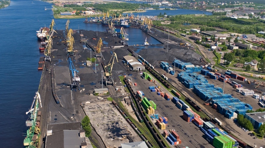 Собственно, рижский порт. Фото с сайта uznews.uz