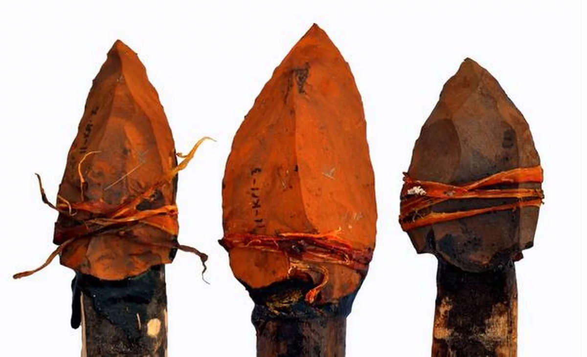 Копья эпохи палеолита