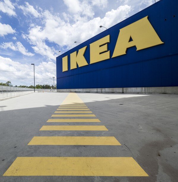 https://pixabay.com/ru/photos/ikea-%D0%B7%D0%B4%D0%B0%D0%BD%D0%B8%D0%B5-%D1%81%D0%BA%D0%BB%D0%B0%D0%B4-%D0%BC%D0%B5%D0%B1%D0%B5%D0%BB%D1%8C-%D0%B3%D0%BB%D0%B0%D0%B2%D0%BD%D0%B0%D1%8F-1376853/