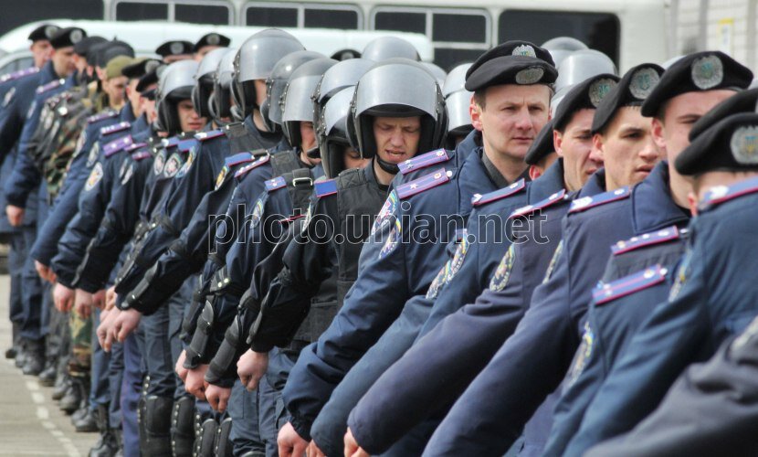 Фоток у меня нет, я поскорее старался отслужить) и забыть все как страшный сон, поэтому будут похожие картинки 