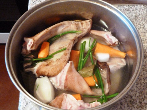 «Хе» из свиных ушей (маринованные уши)