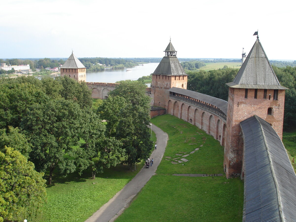 2006г. Вид с башни Кокуй на Кремлевскую стену