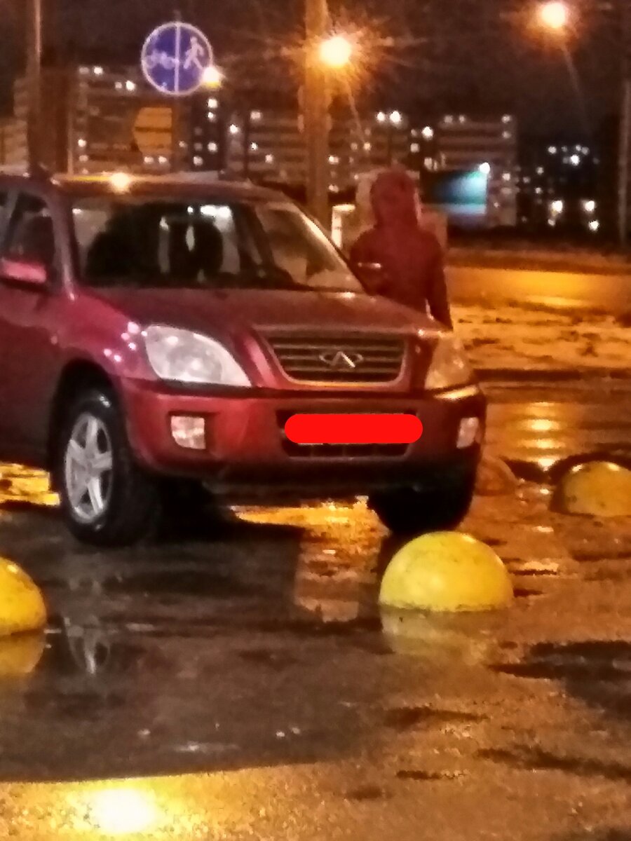 Не лучшая фотография, но это она, бывшая моя машина.