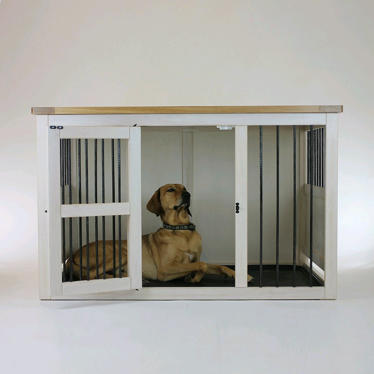 Квартирная клетка для собак