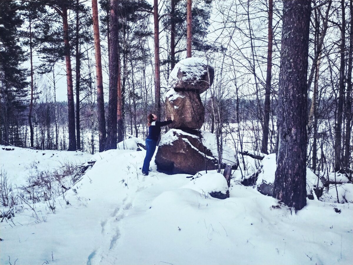 Следы славяно-арийских атлантов, современники шутят или это природный эффект? Кому какая версия ближе?