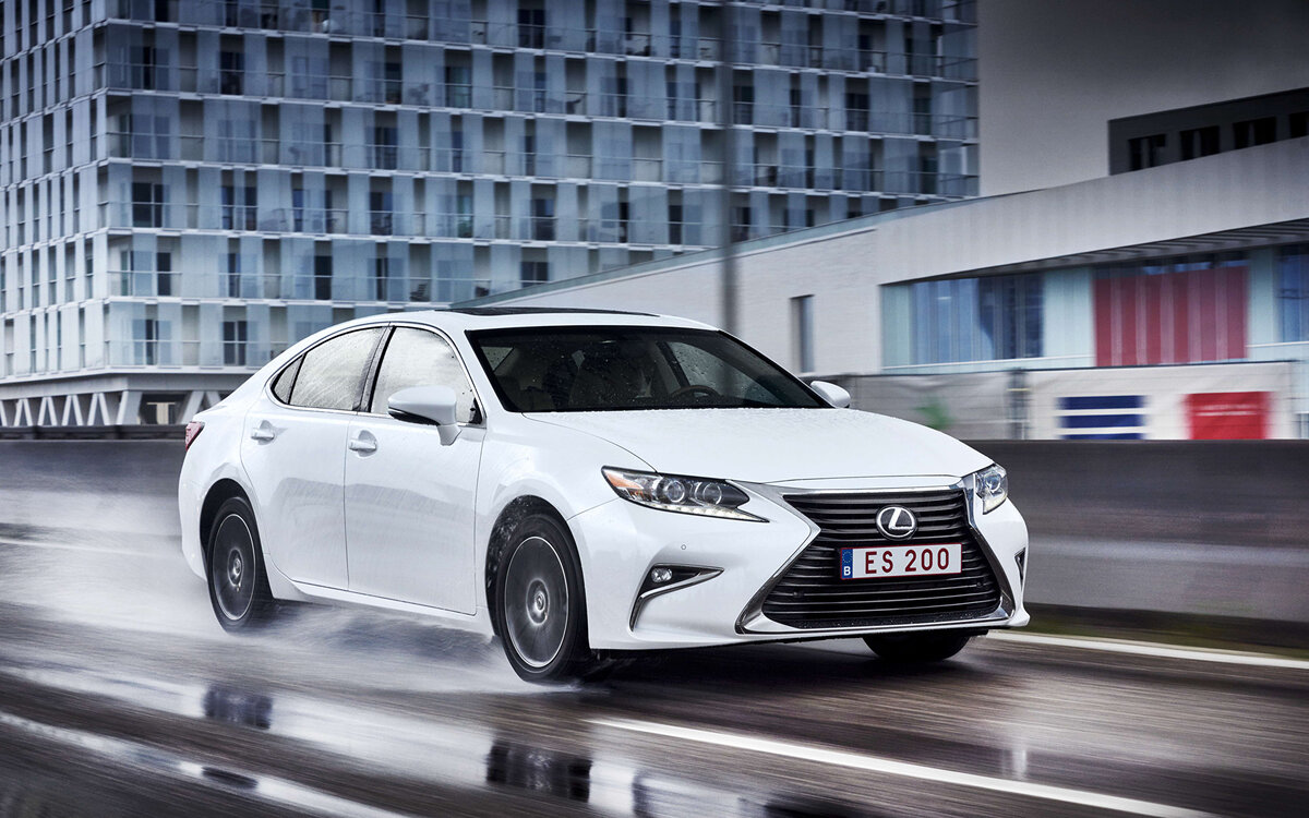  Lexus ES - самый надежный автомобиль мира 2020 года