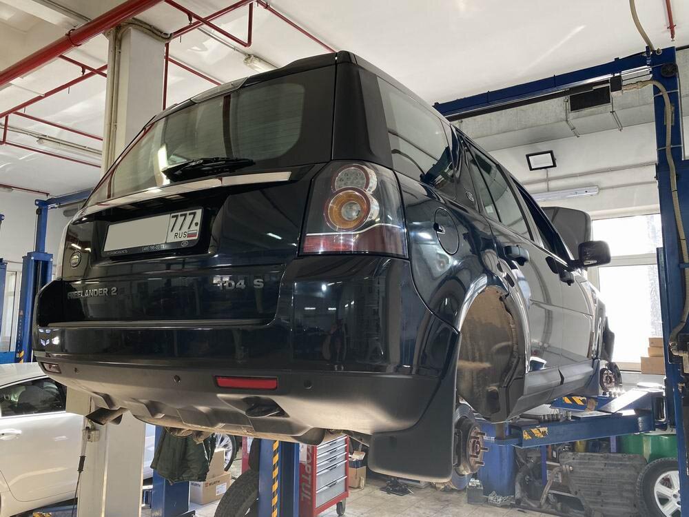 Неисправный автомобиль Land Rover Freelander 2
