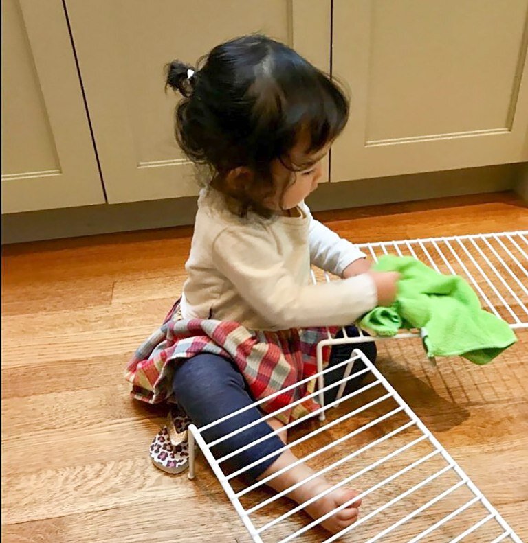 Дочери Мари Кондо такие же как мама - любят следить за чистотой и порядком в доме