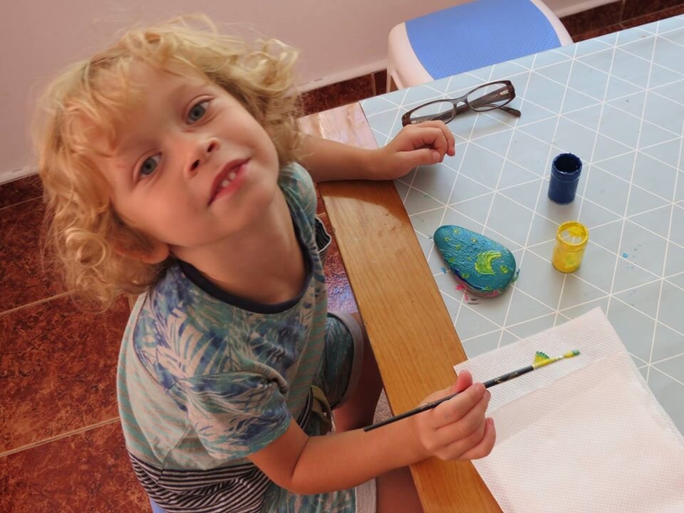 Это Мика образца 2017 года) Камушек этот у нас до сих пор, кстати, хранится.