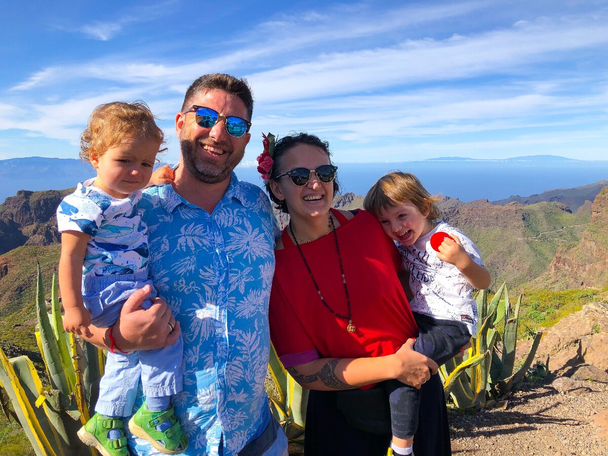 Я с мужем и сыновьями на о. Тенерифе, январь 2020