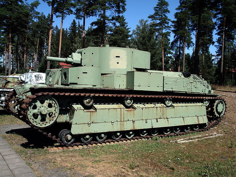 Экранированный Т-28 (Т-28Э), использовавшийся Финской армией, в экспозиции танкового музея в г. Парола (Финляндия)