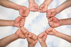 Права человека скреплены законом