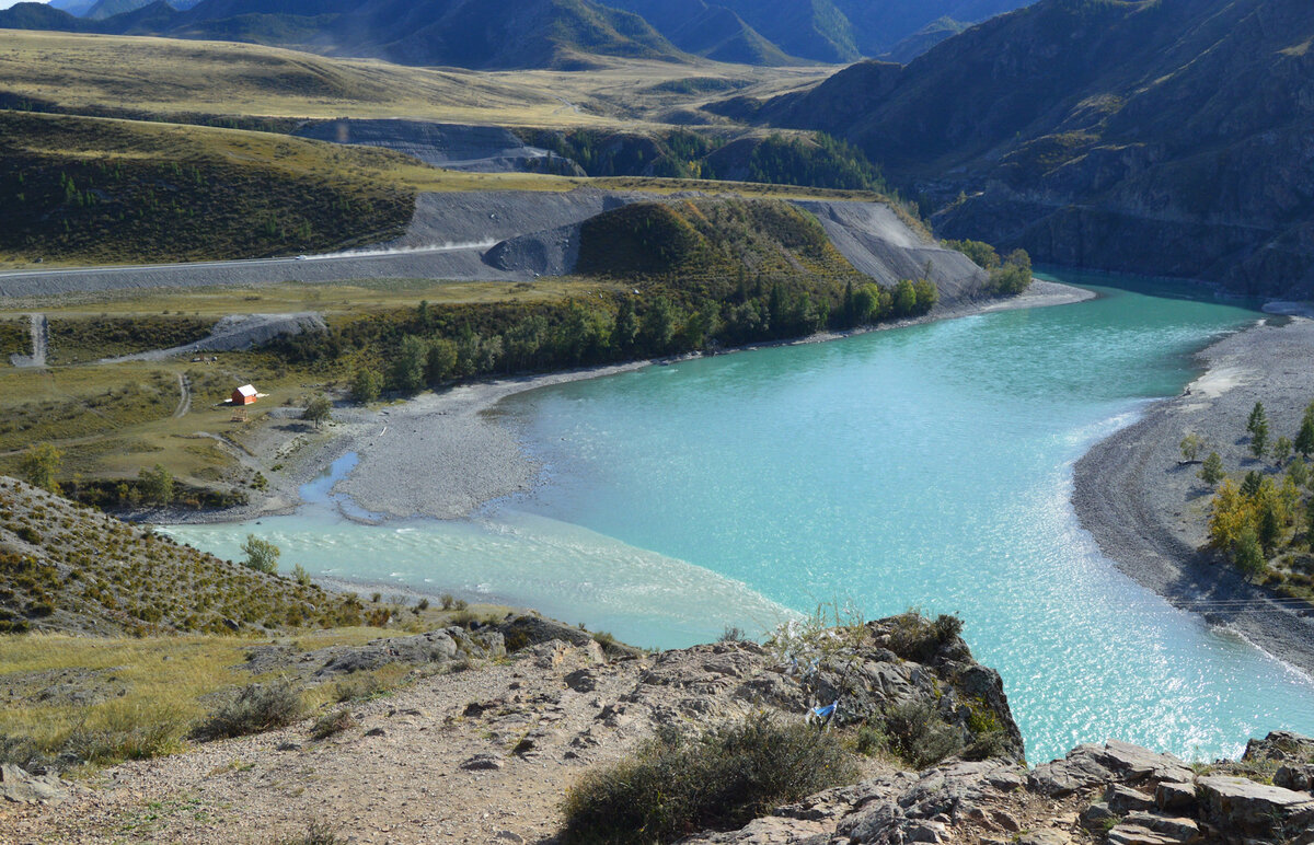 Слияние Чуи и Катуни. Источник фото: drive2.ru